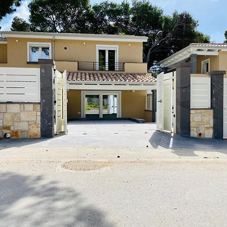 Апартаменти Nuova Residenza Dei 7 Pini A Pochi Passi Dal Mare Порто-Піно Екстер'єр фото