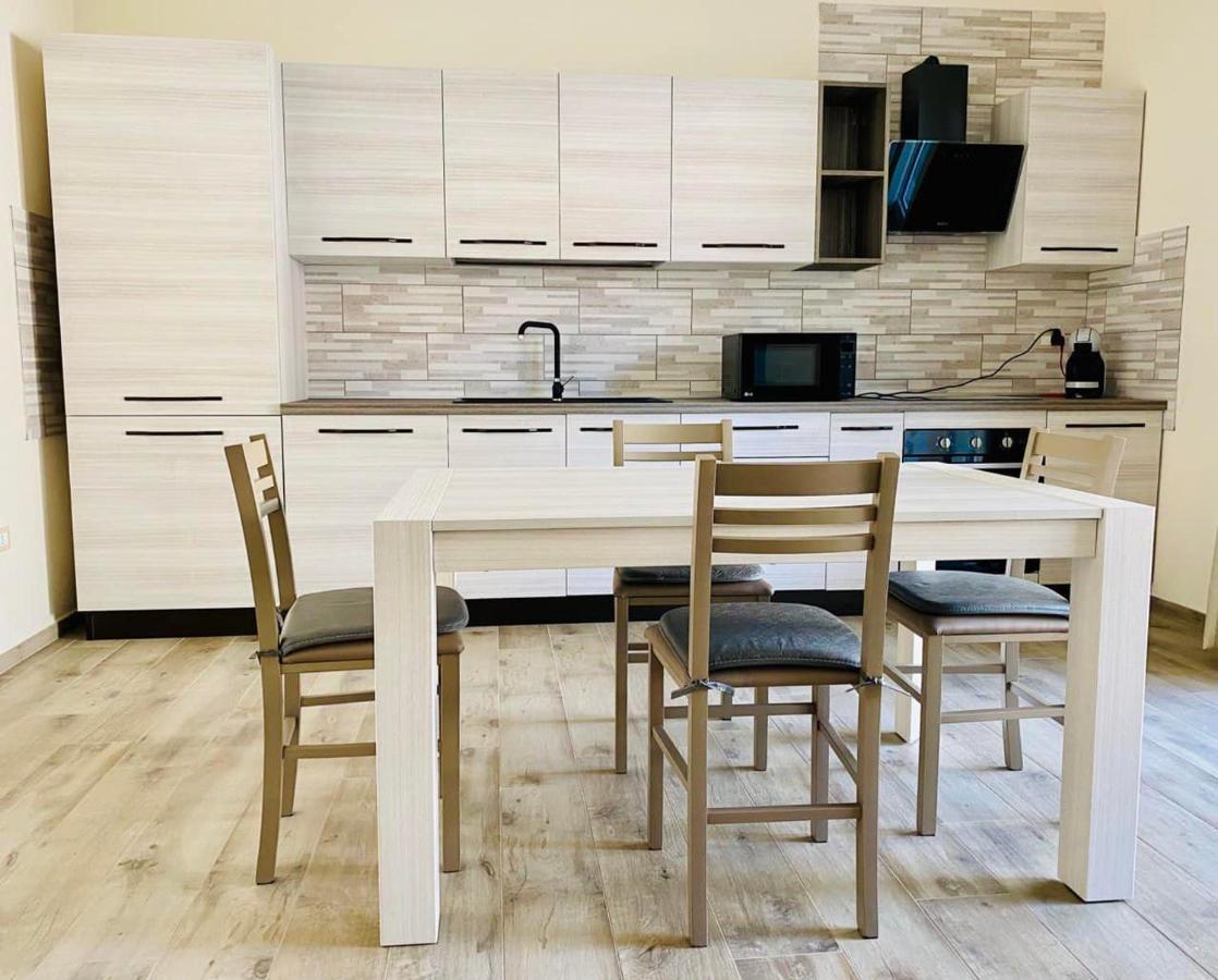 Апартаменти Nuova Residenza Dei 7 Pini A Pochi Passi Dal Mare Порто-Піно Екстер'єр фото