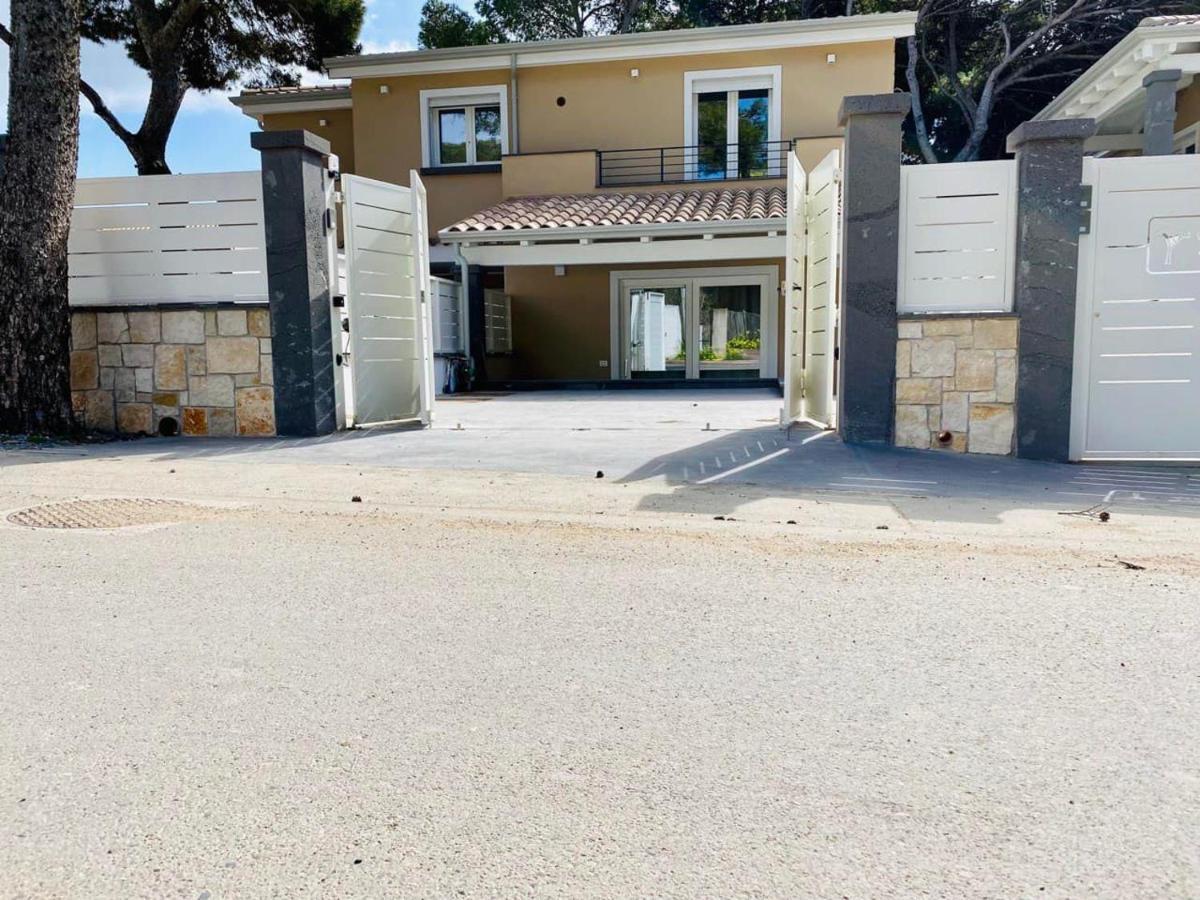 Апартаменти Nuova Residenza Dei 7 Pini A Pochi Passi Dal Mare Порто-Піно Екстер'єр фото