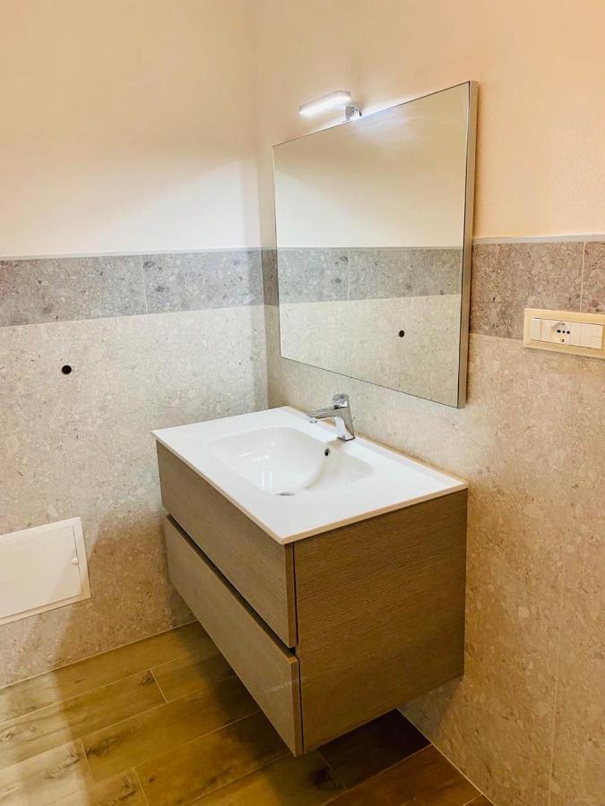 Апартаменти Nuova Residenza Dei 7 Pini A Pochi Passi Dal Mare Порто-Піно Екстер'єр фото