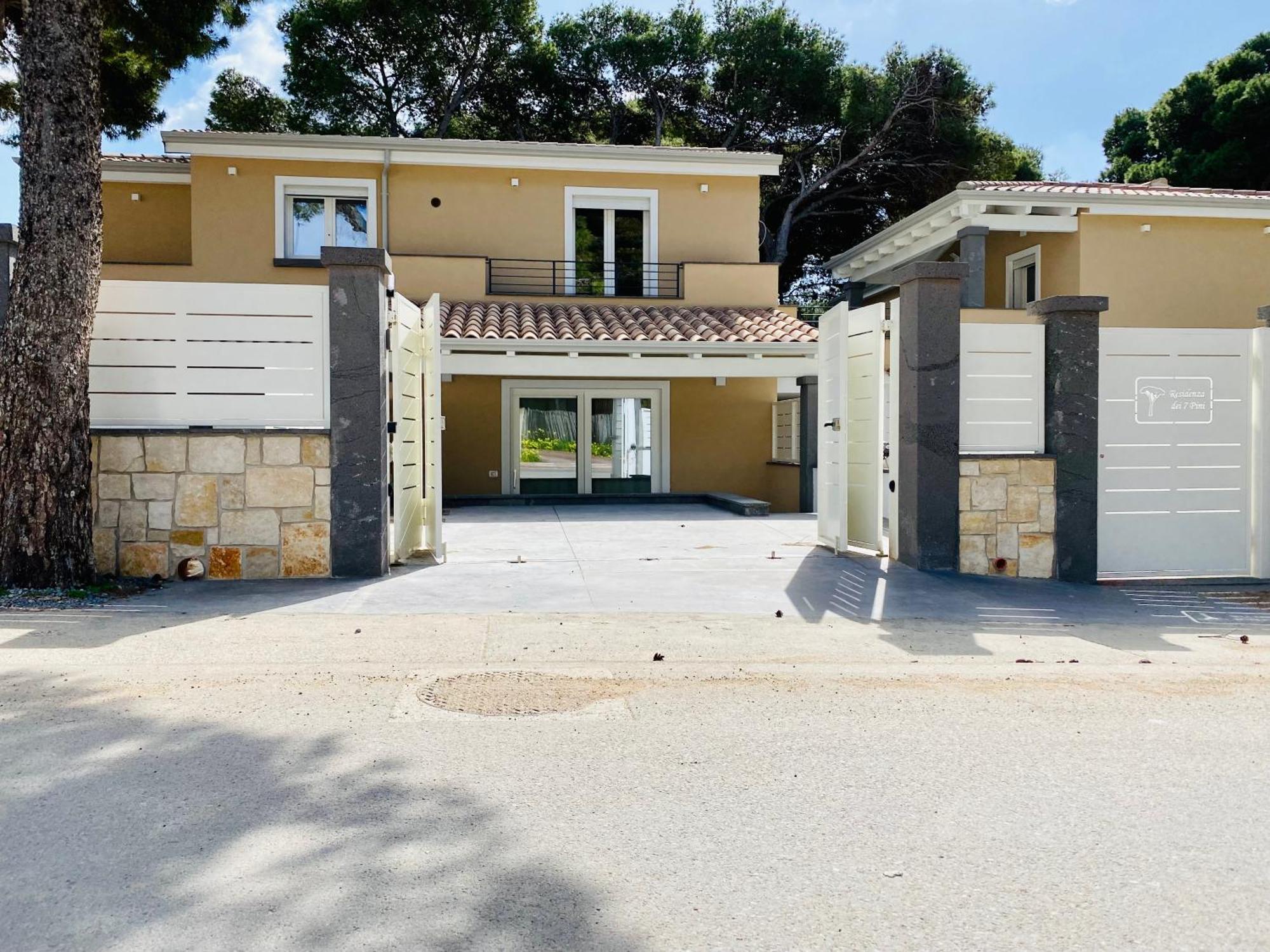 Апартаменти Nuova Residenza Dei 7 Pini A Pochi Passi Dal Mare Порто-Піно Екстер'єр фото